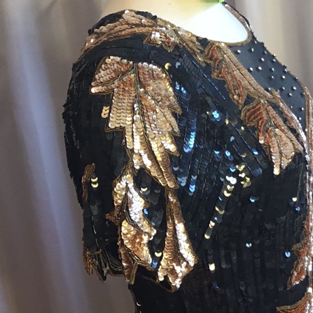 VINTAGE beaded & sequined gown in black & gold colors size medium - Picture 7 of 16
